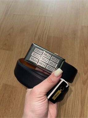 Zilli Men's Black Leather Belt with Decorative Silver-Tone Buckle